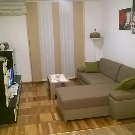 Giovanna Apartment *